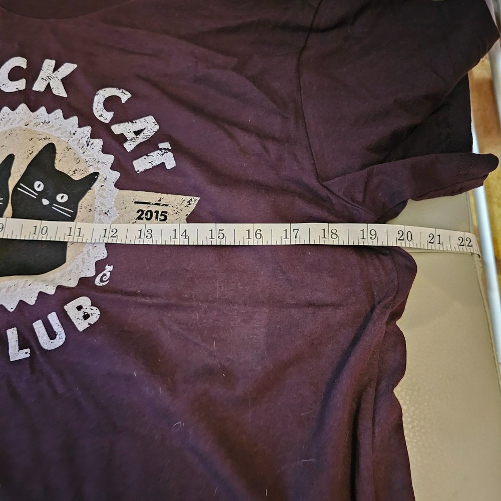 Black Cat Fan Club T-shirt - Picture 7 of 8